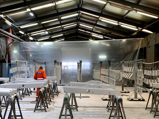 At our location in Hoogeveen we have access to a spacious spray and blasting cabin